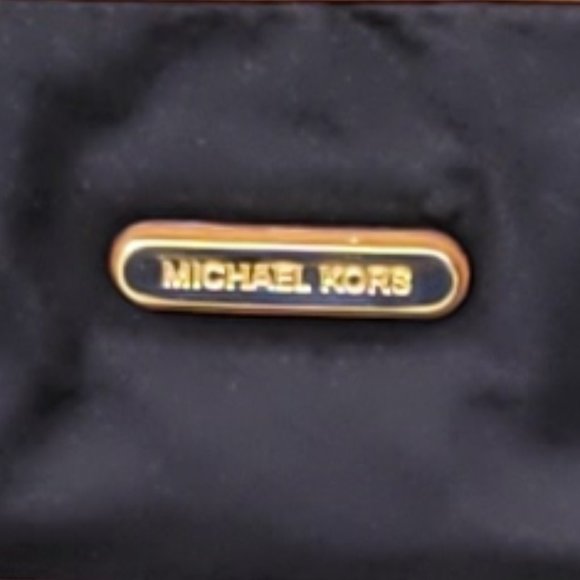 Michael Kors Kempton Nylon Large Shoulder Purse - Picture 13 of 16